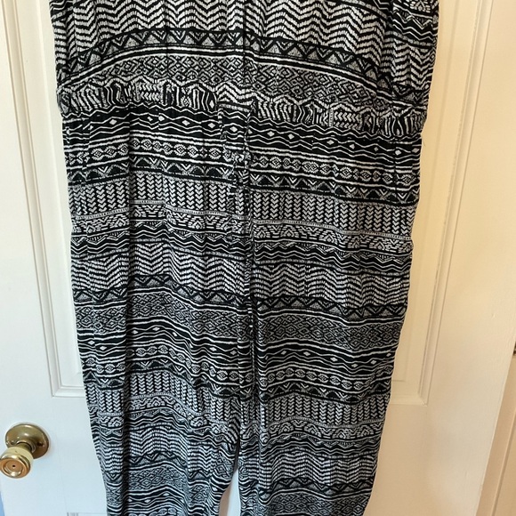 Lucky Brand Black Aztec Print Jumpsuit Sleeveless Boho Drawstring Size XL - Picture 3 of 8